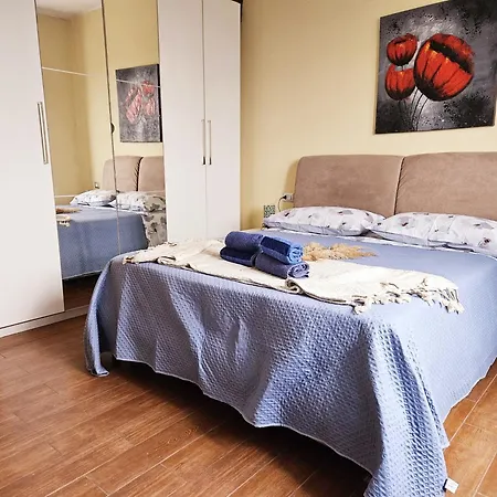 Dimora Del Tramonto Holiday home *
